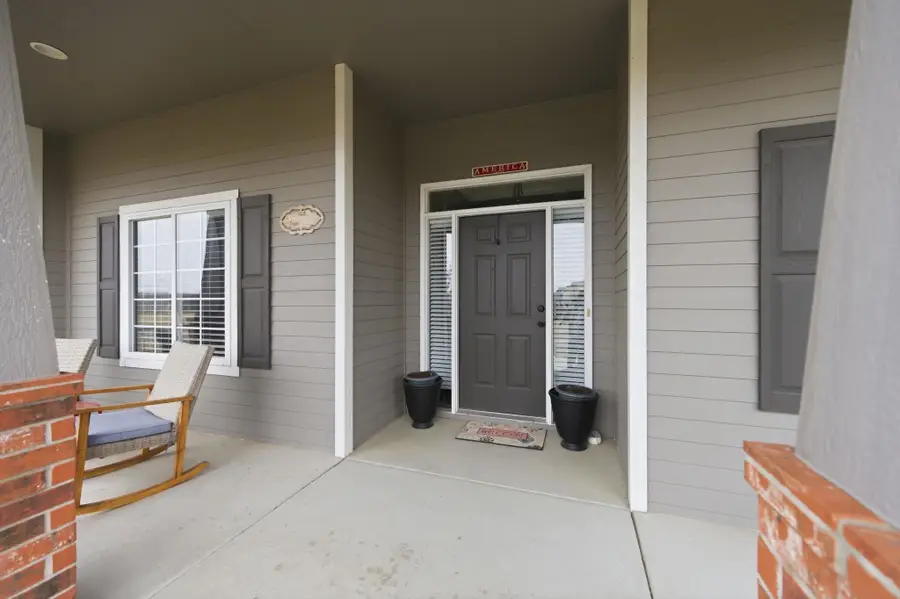 6611 E Central Park Ave, Bel Aire, KS 67226 - #2