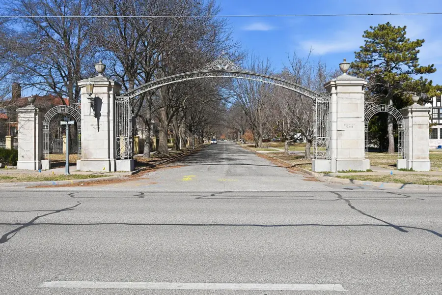 145 N Belmont Ave, Wichita, KS 67208 - #2