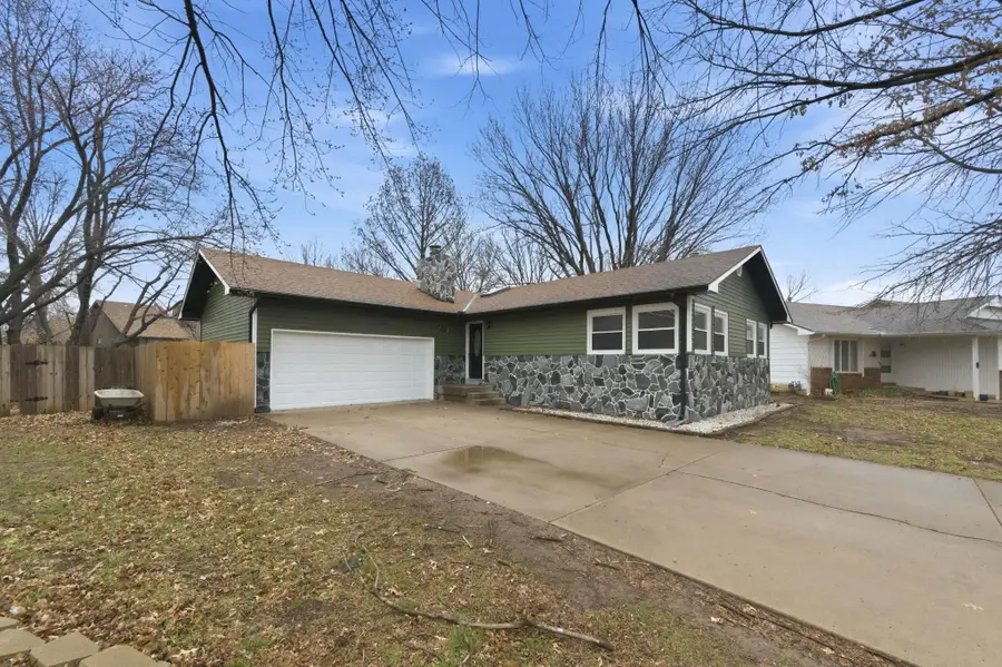 2715 Glacier Ct, Wichita, KS 67215 - #2