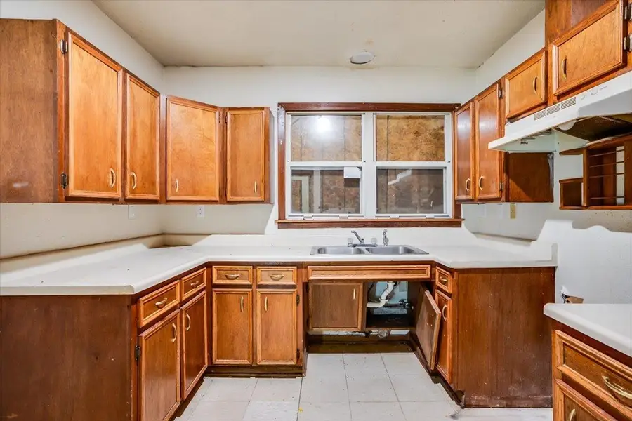 838 N Grove, Wichita, KS 67216 - #3