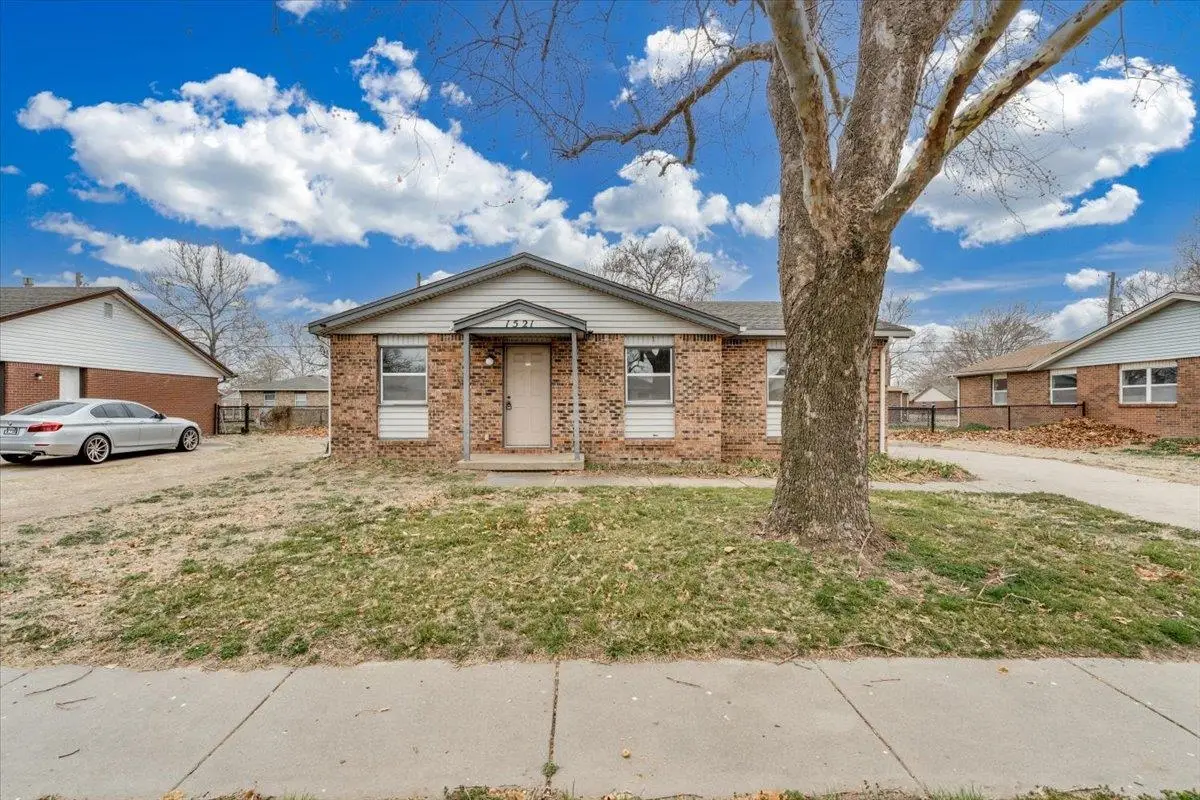 1521 E Catalina St, Wichita, KS 67216 - #1