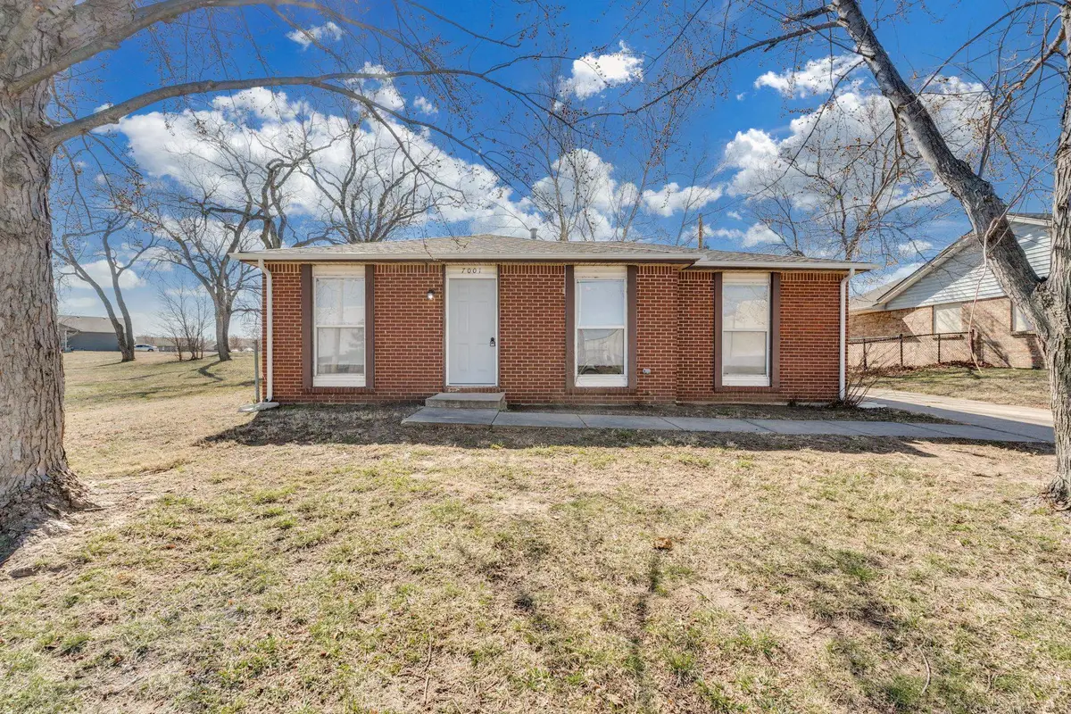 7001 W Newell St, Wichita, KS 67212 - #1