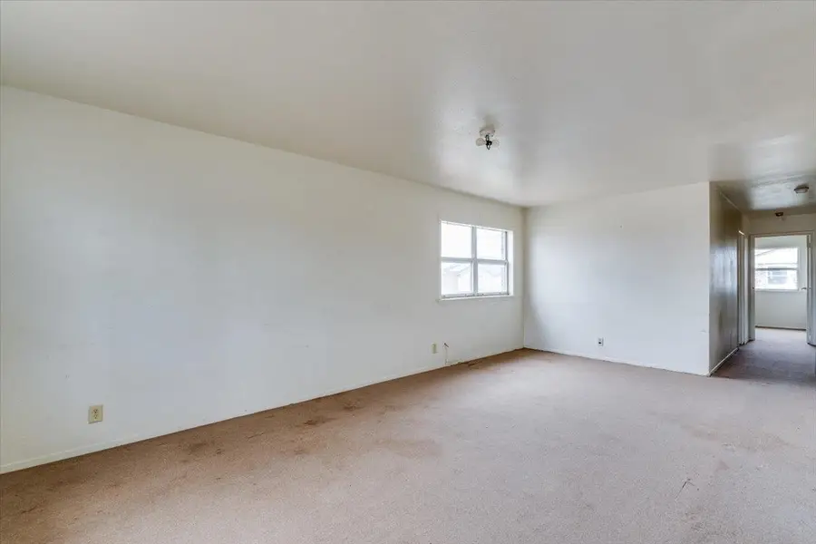 1607 E Catalina St, Wichita, KS 67216 - #3