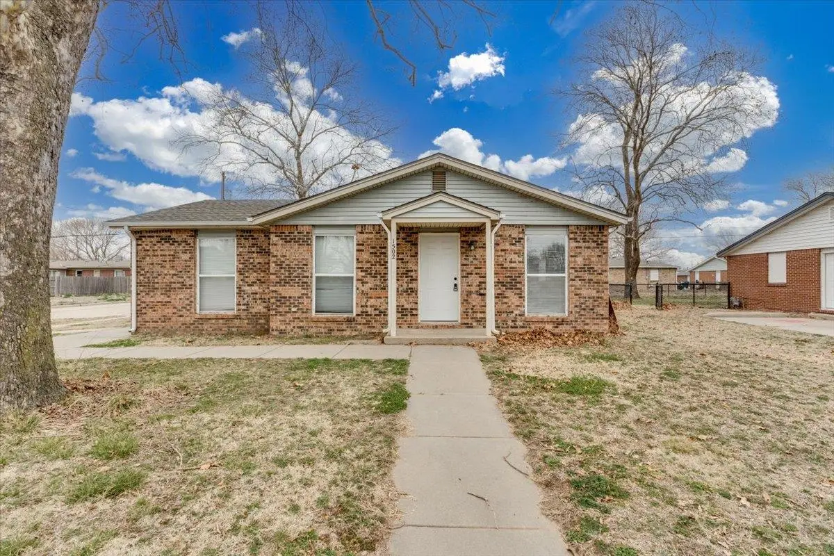 1502 E Del Mar, Wichita, KS 67216 - #1
