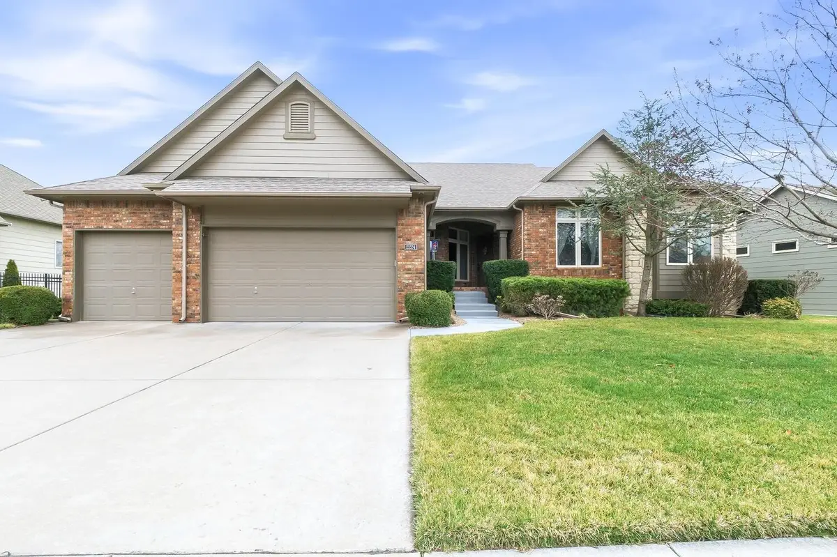 2224 N Rough Creek Rd, Derby, KS 67037 - #1