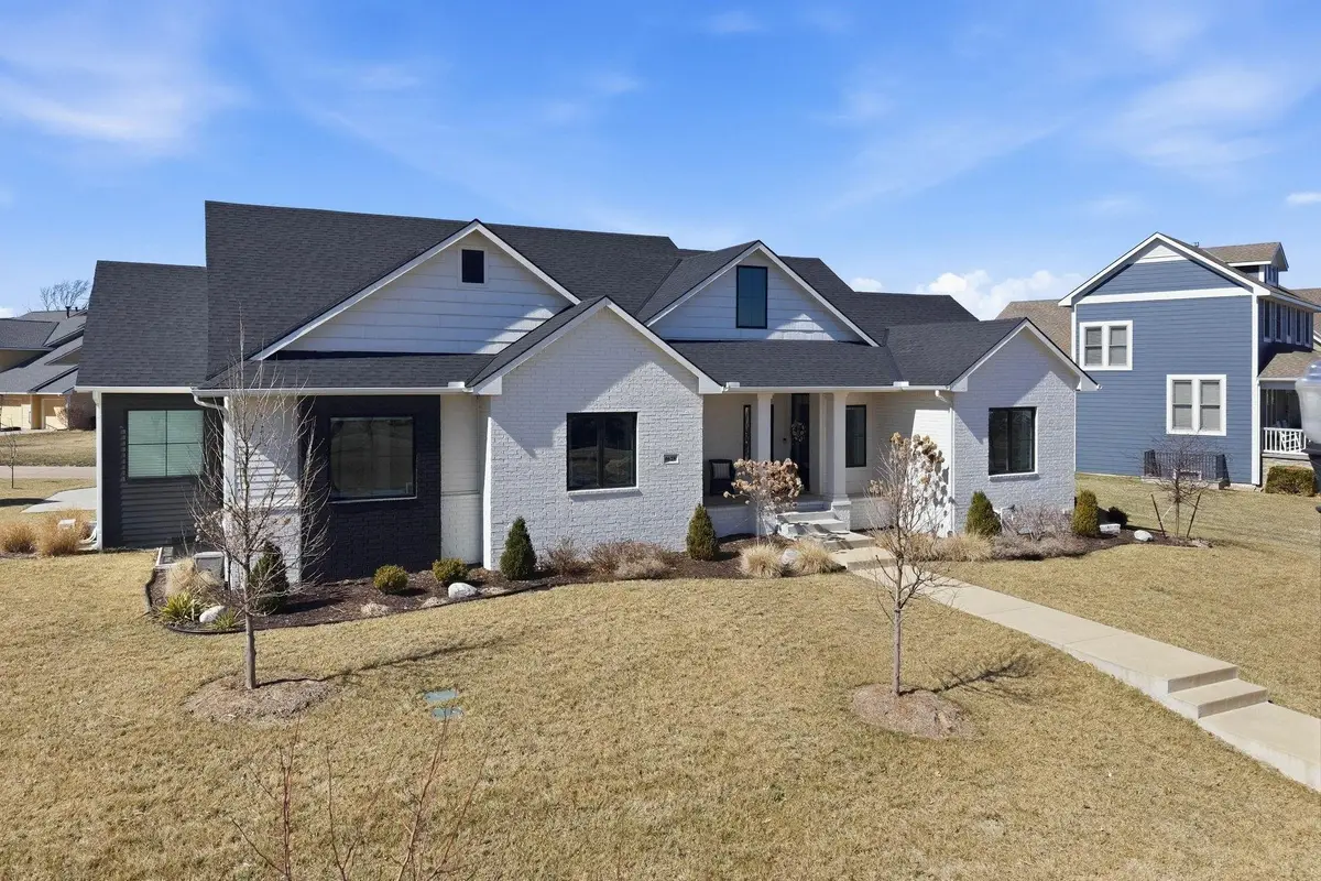 6628 E Central Park Ave, Bel Aire, KS 67226 - #1