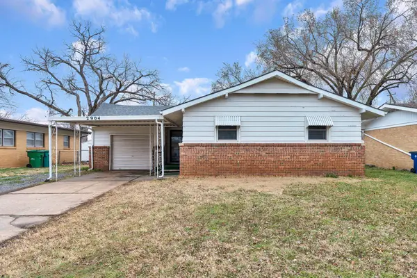 2904 S Bennett Ave, Wichita, KS 67217