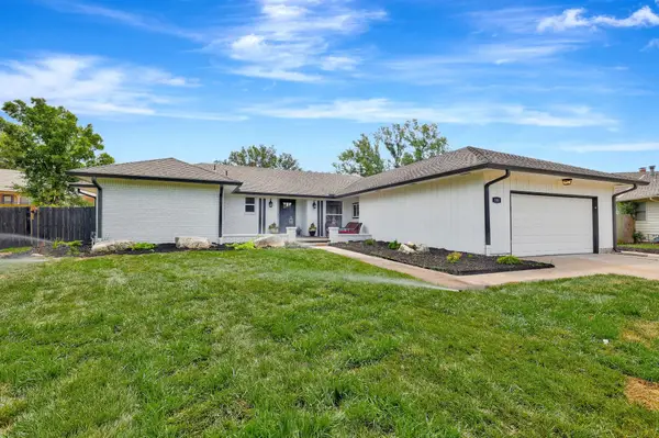 104 N Burr Oak Rd, Wichita, KS 67206