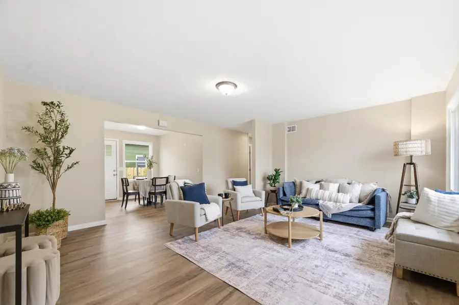 141 W 2nd Ave, Norwich, KS 67118 - #2