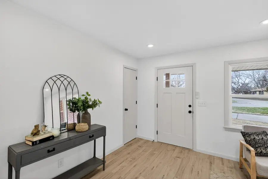 400 S Arapaho St, Wichita, KS 67209 - #3