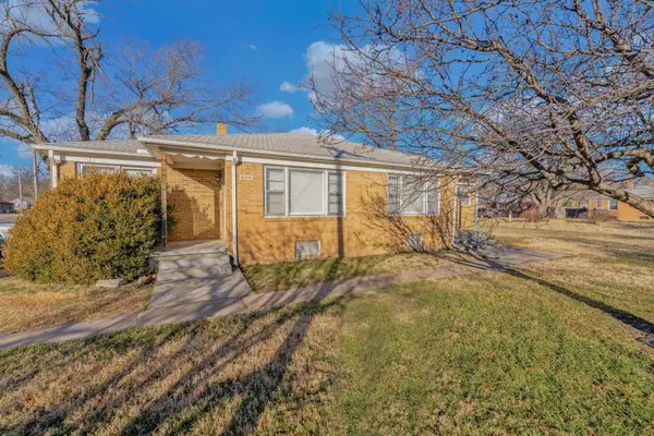 6124 E Harry St, Wichita, KS 67218