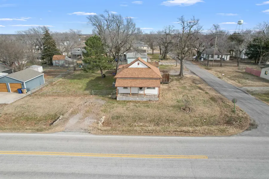 410 N Main, Benton, KS 67017 - #2