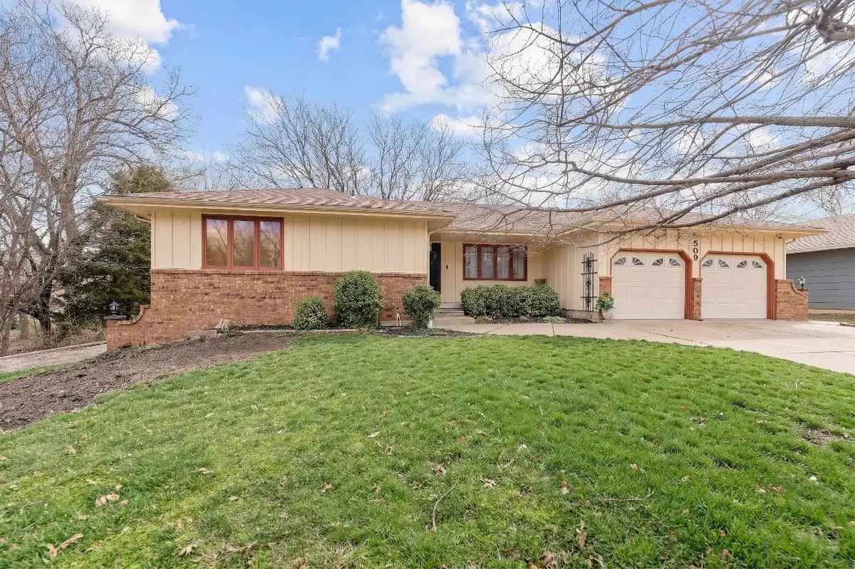 509 Winn Rd, Salina, KS 67401 - #1