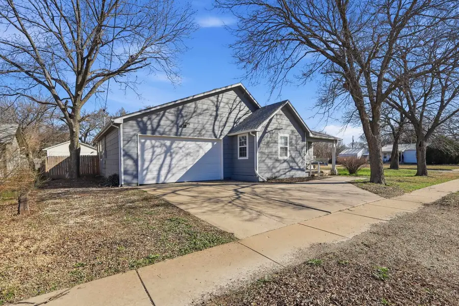 226 E 1st St, Douglass, KS 67039 - #3