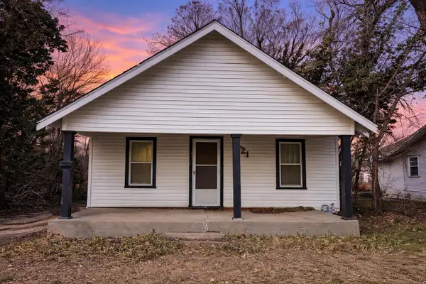 1721 N Grove Ave, Wichita, KS 67214