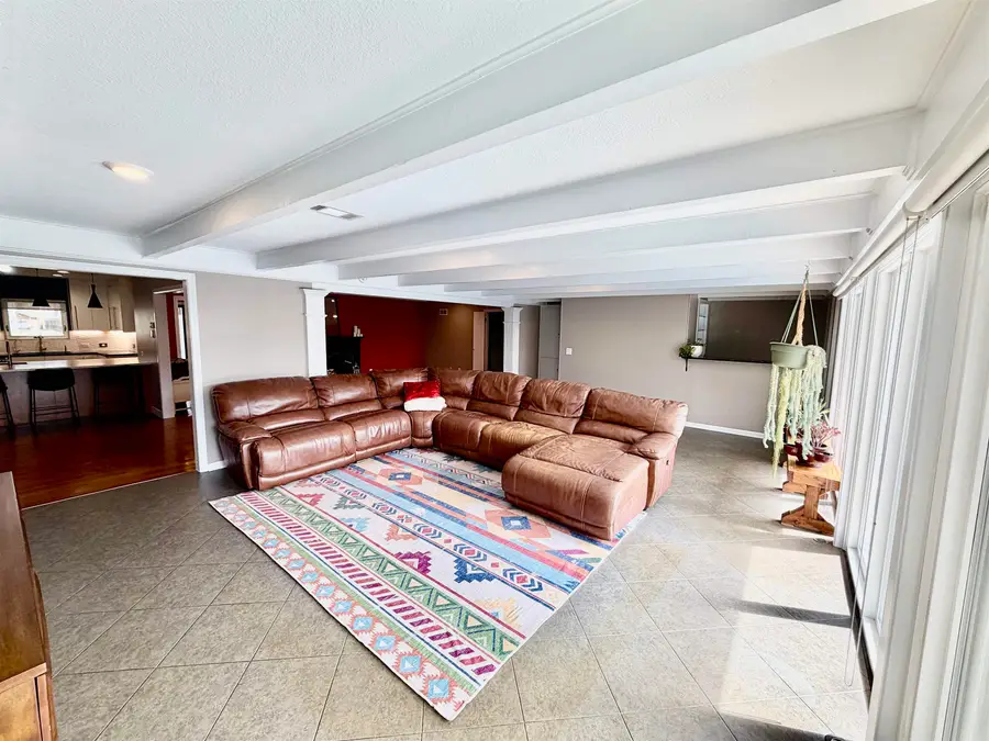 21 E Huntington St, Eastborough, KS 67206 - #2