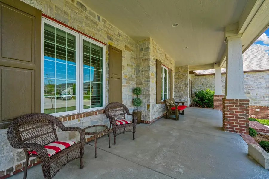 3609 N Crest St, Wichita, KS 67226 - #3