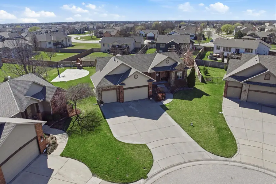 2510 N Chelmsford Ct, Wichita, KS 67228 - #2