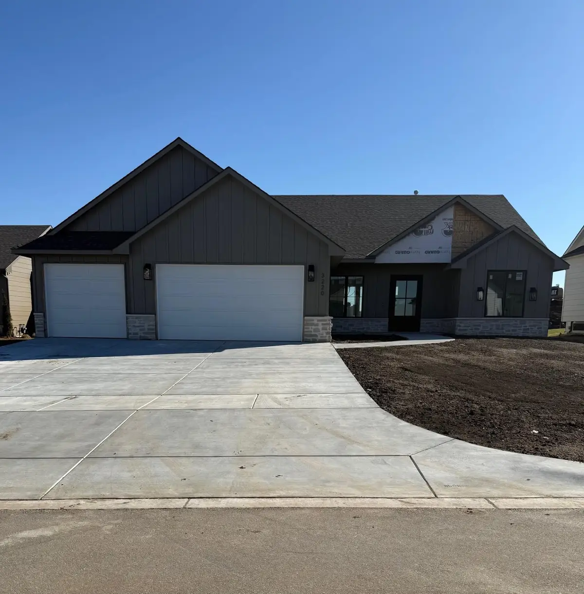 3220 N Bedford Ct, Wichita, KS 67226 - #1