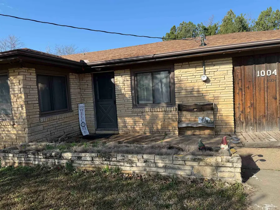 1004 S G St, Wellington, KS 67152 - #3