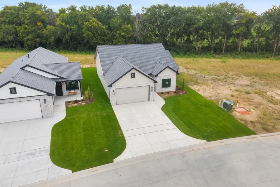 6126 N Hiebert Dr, Park City, KS 67219 - #3