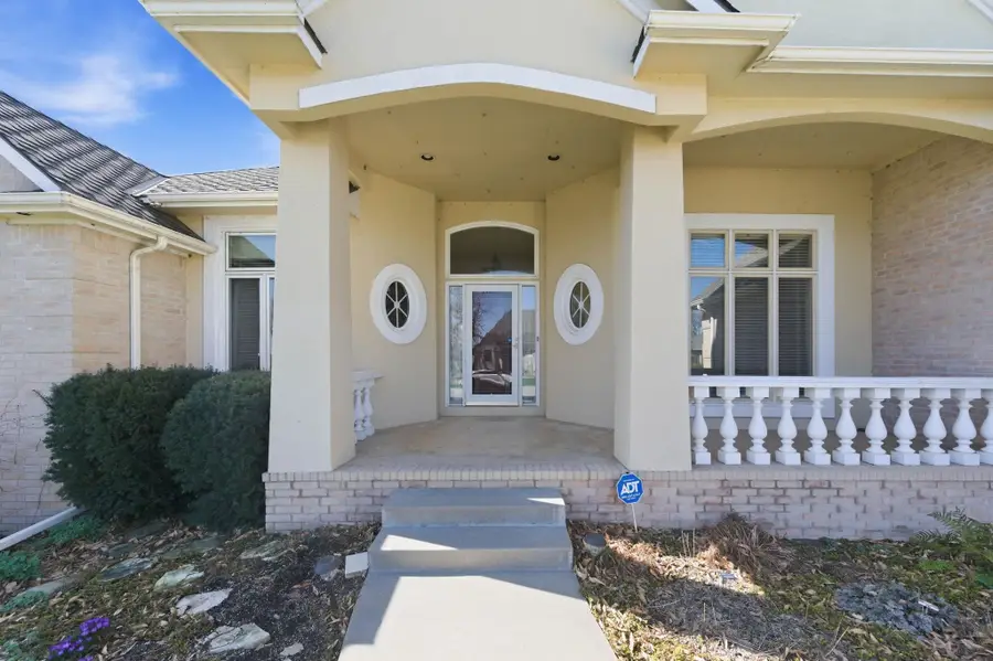 1367 N Hickory Creek Ct, Wichita, KS 67235 - #2