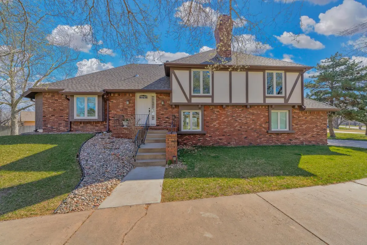 2932 W Benjamin Dr, Wichita, KS 67204 - #1