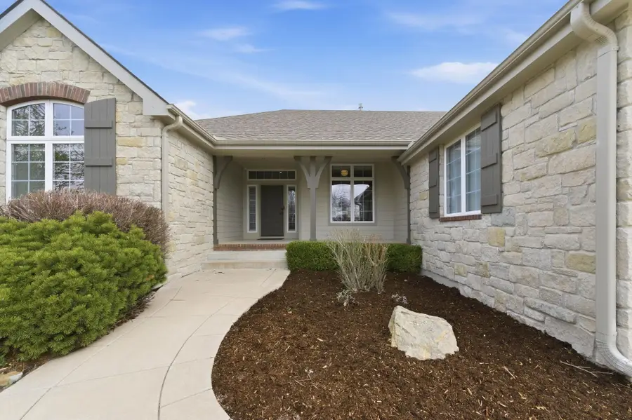 1817 N Cranbrook Cir, Wichita, KS 67206 - #3