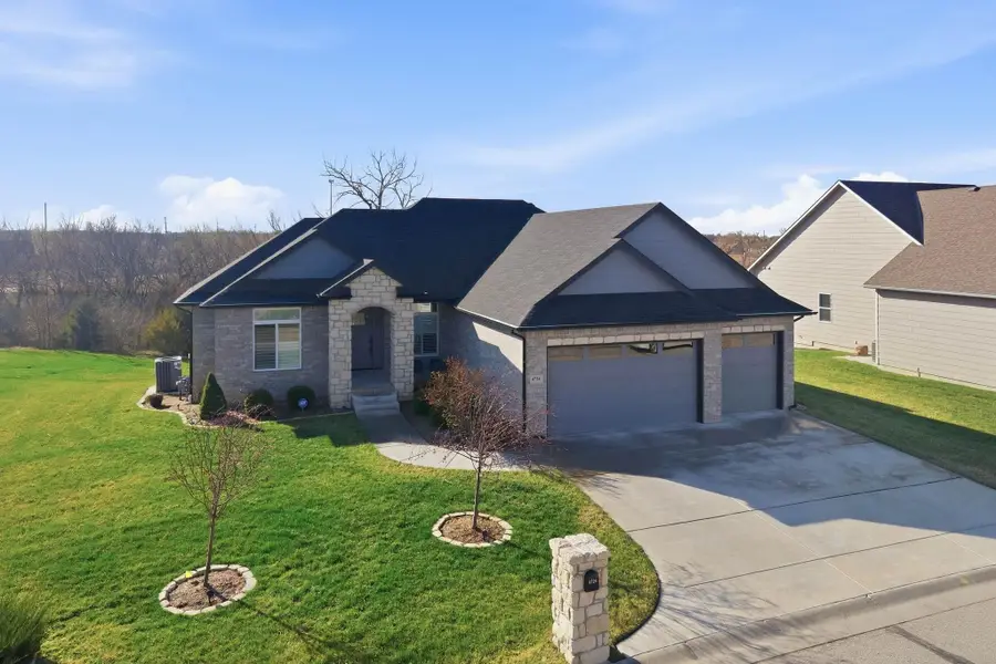 4724 N Elk Creek Dr, Wichita, KS 67226 - #2