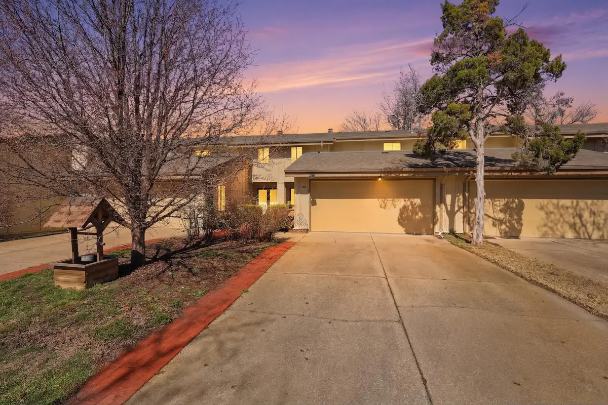 8201 E Harry Apt 103, Wichita, KS 67207 - #1