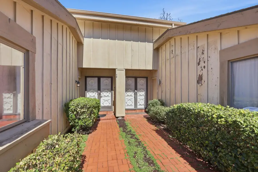 8201 E Harry Apt 103, Wichita, KS 67207 - #2