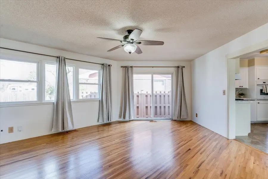 995 N Westlink Ave, Wichita, KS 67212 - #3