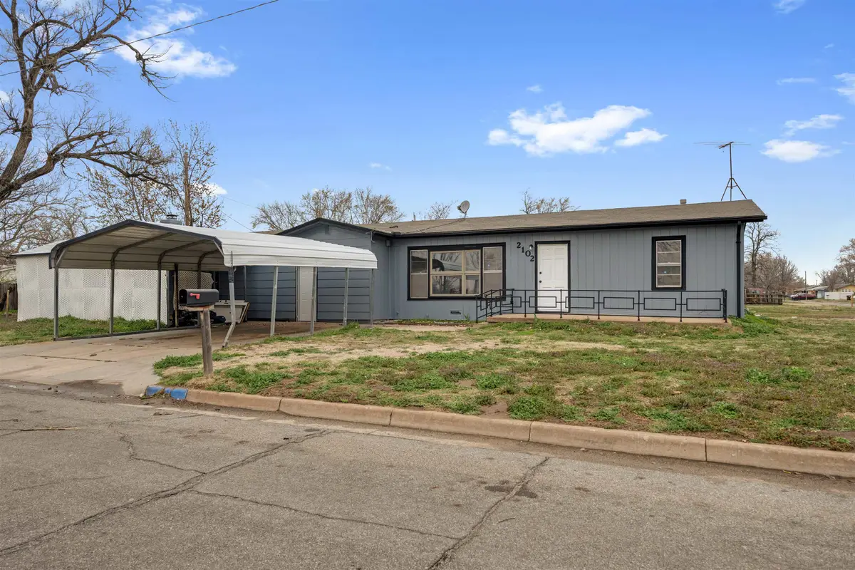 2102 W 35th St S, Wichita, KS 67217 - #1