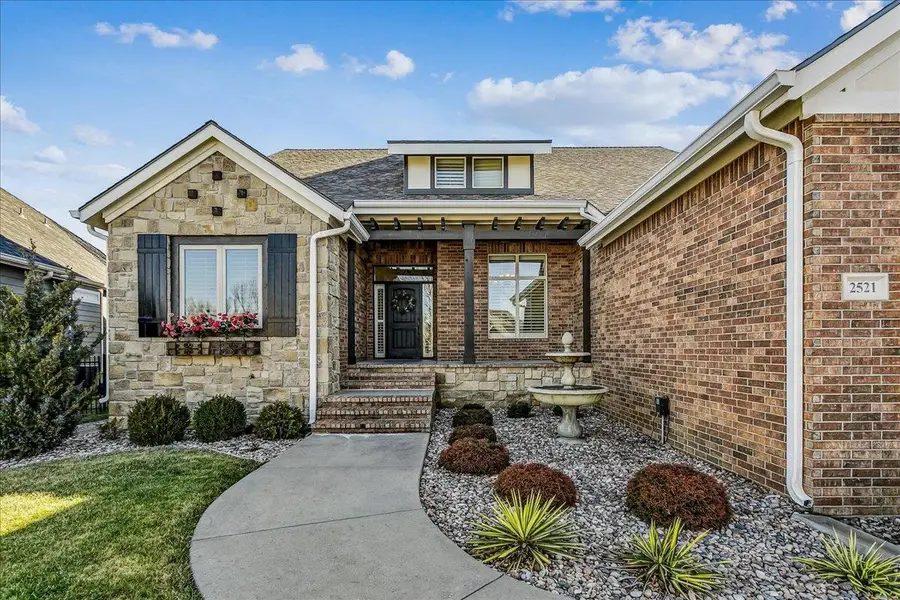 2521 N Rosemont Ct, Wichita, KS 67228 - #2