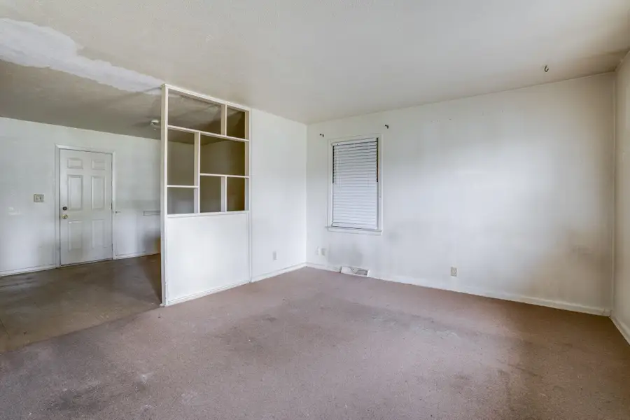 2229 53rd, Wichita, KS 67216 - #2