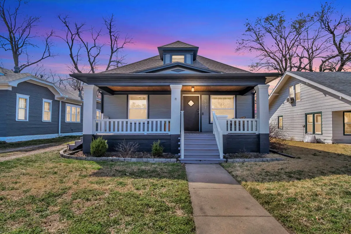 507 E Broadway St, Newton, KS 67114 - #1