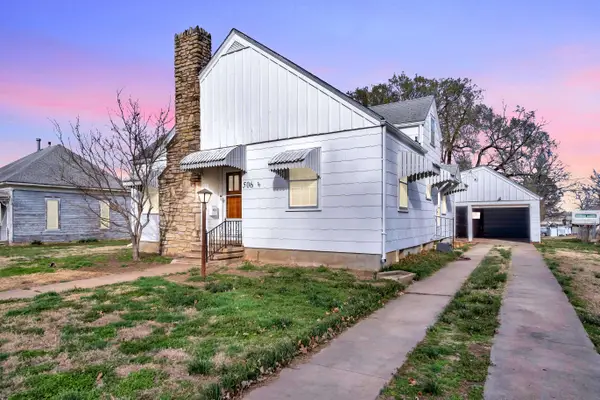 506 N Maple St, Peabody, KS 66866