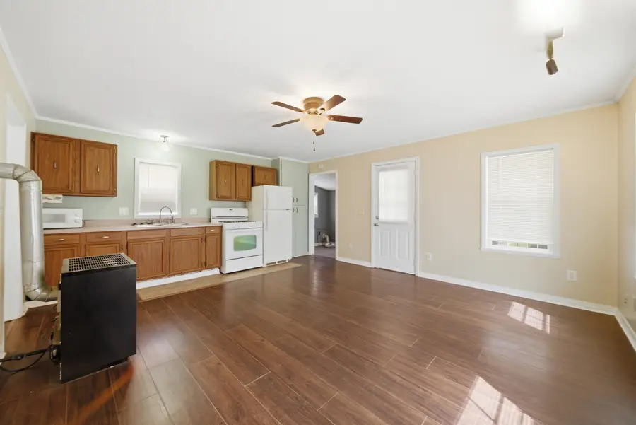 729 S Poplar St, Wichita, KS 67211 - #2