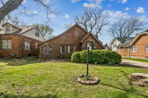 549 N Fountain St, Wichita, KS 67208