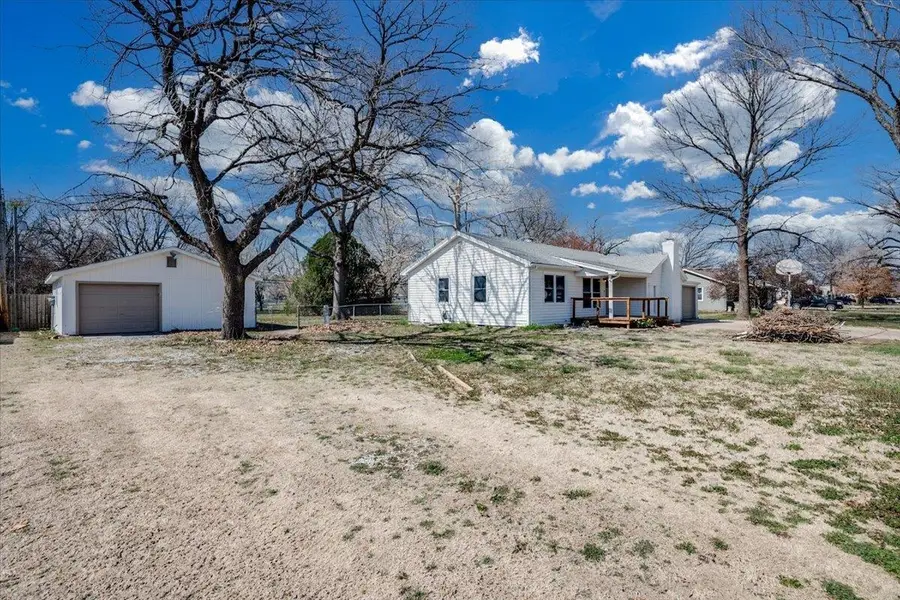 2643 N Meridian Ave, Wichita, KS 67204-4627 - #2