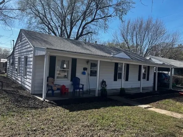 1301 E Broadbeck Dr, Park City, KS 67219 - #2