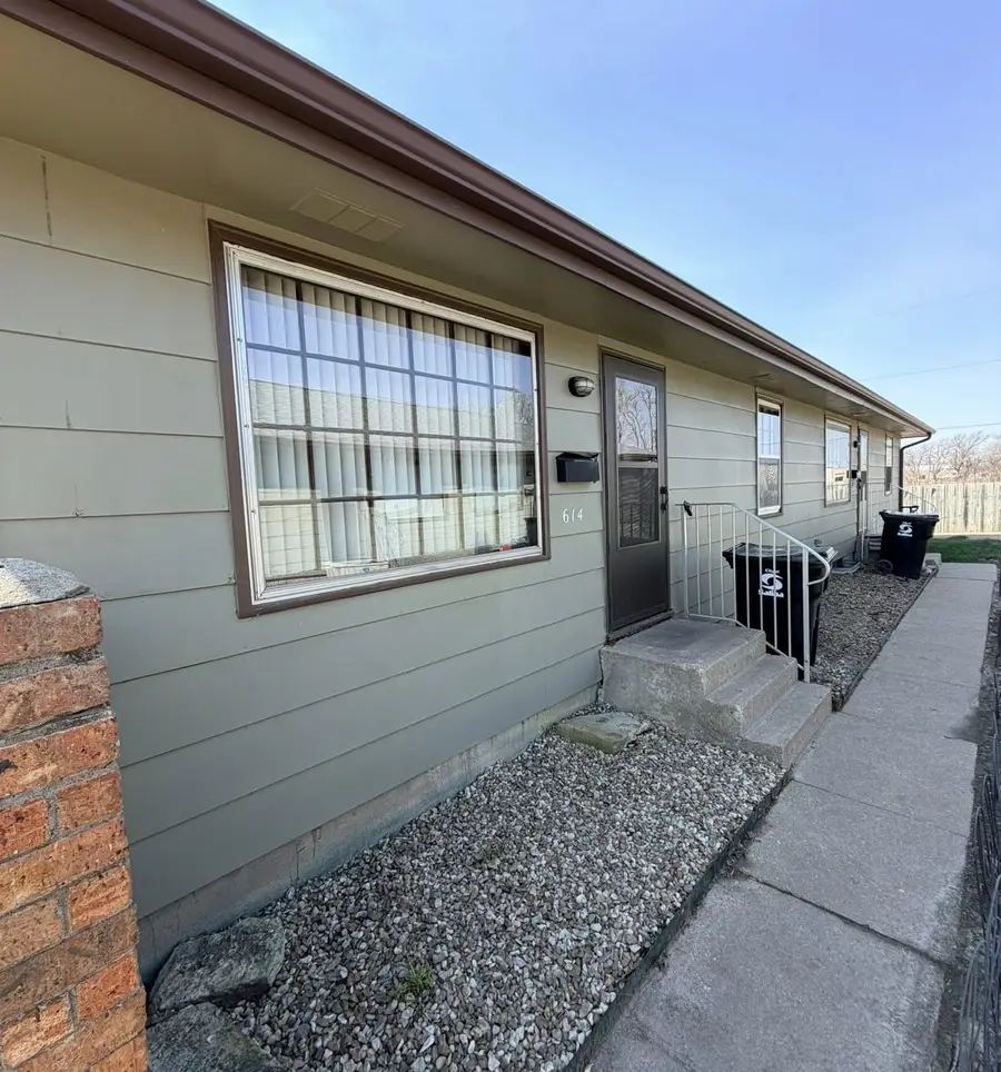 610-612 Montrose St, Salina, KS 67401 - #2