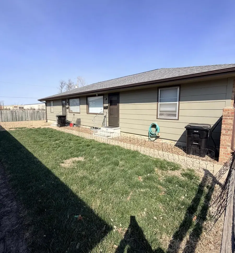 610-612 Montrose St, Salina, KS 67401 - #3