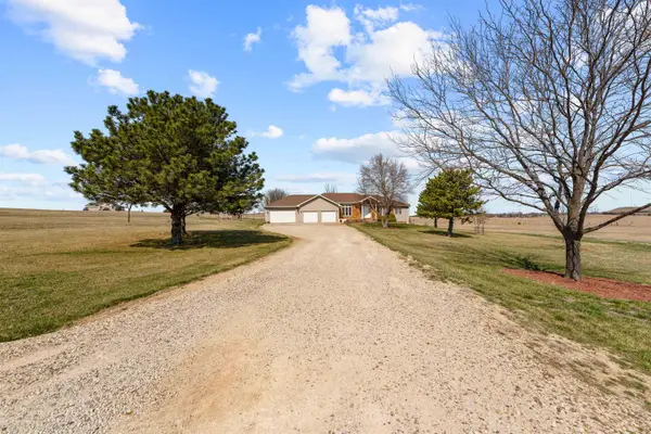 220 Prairie Ridge Rd., Salina, KS 67401