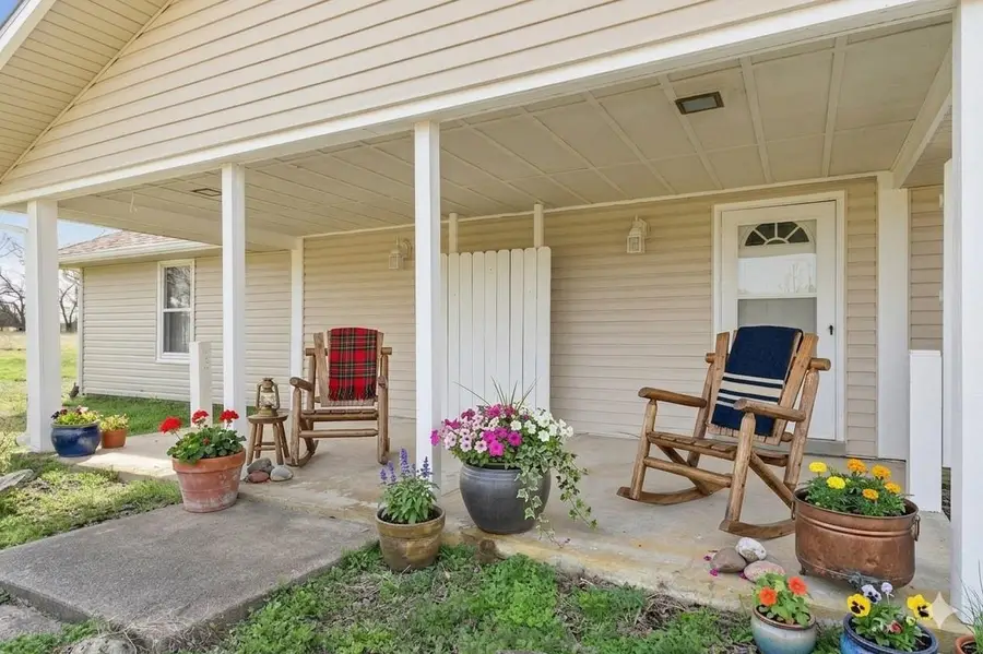 3817 SW 100th, Augusta, KS 67010 - #3