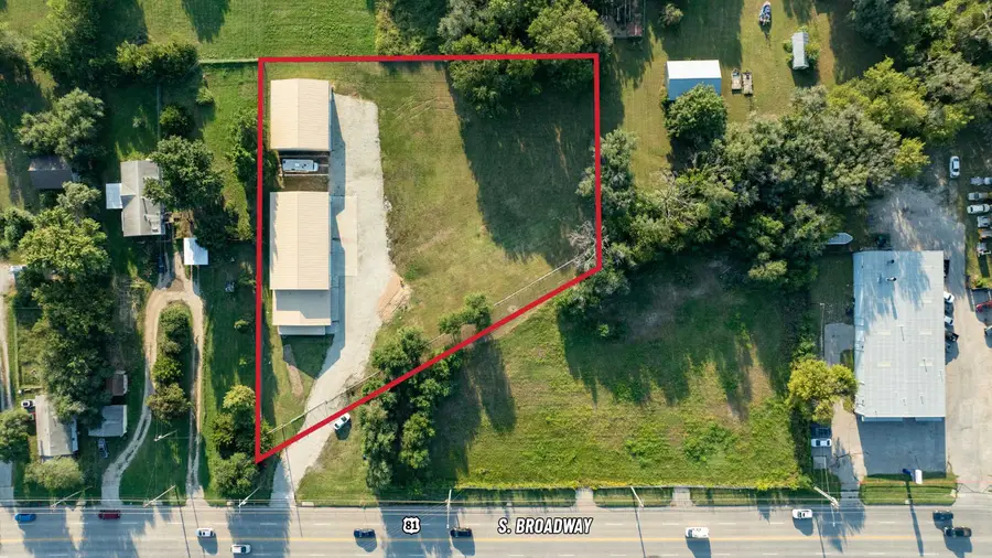 5723 S Broadway, Wichita, KS 67216 - #2