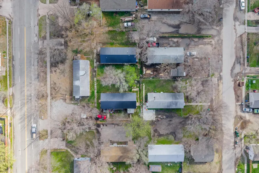 4313-4315 E Lincoln, Wichita, KS 67218 - #2