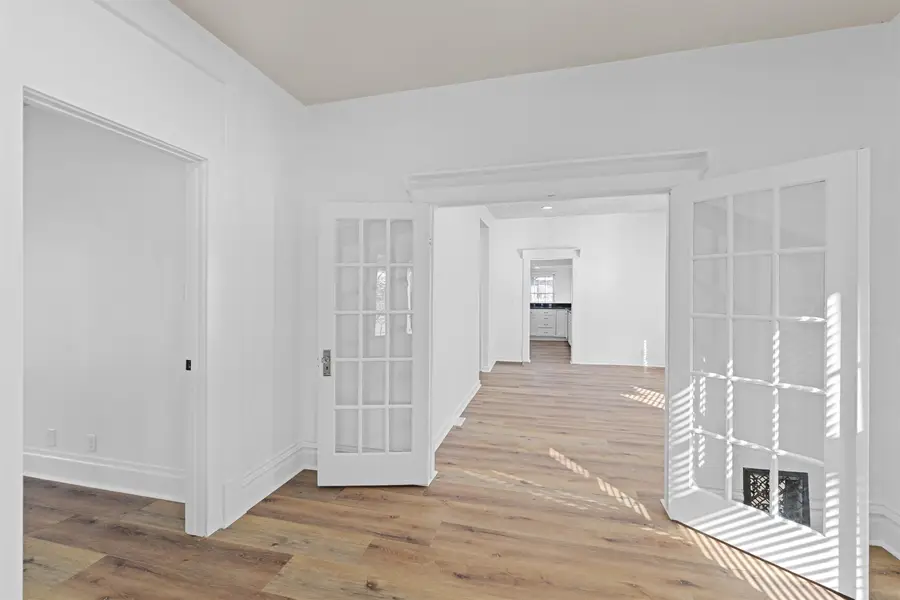 861 Highland Ave, Salina, KS 67401 - #3