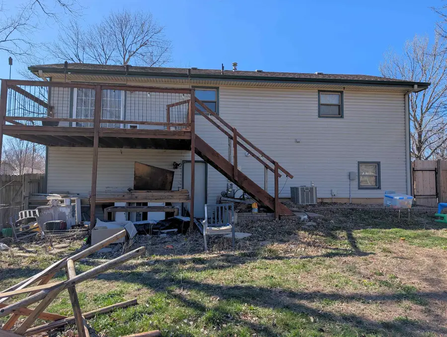 503 Winn Rd, Salina, KS 67401 - #2