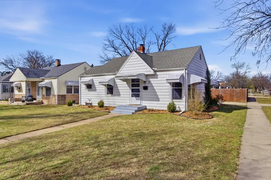 2802 W Douglas Ave, Wichita, KS 67203 - #3